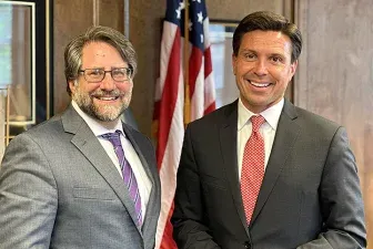 AU President Jon Peede (right) with City of Ashland Mayor Matt Miller (left)